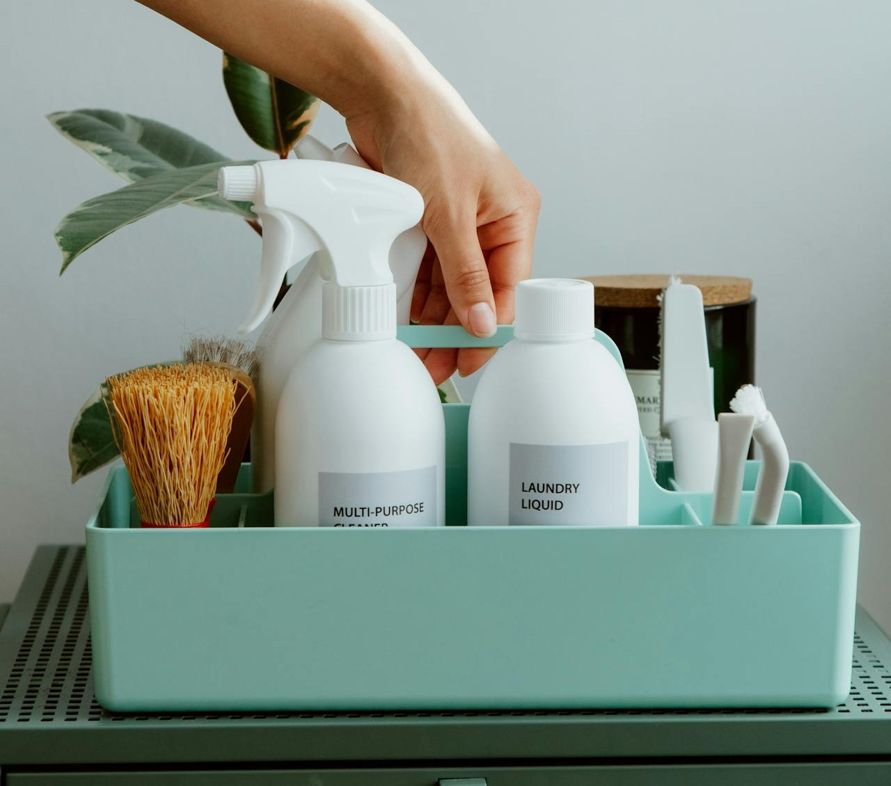 18 Common Cleaning Habits That Just Don’t Work