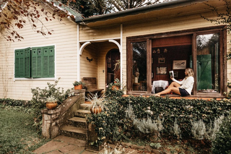 Cottagecore, Coastal Grandma & Beyond: Niche Styles Explained
